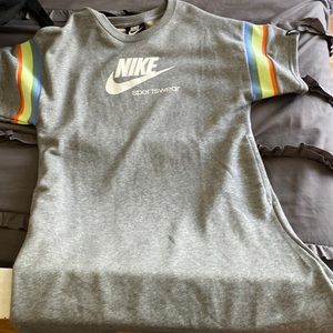 A sport Nike dress kids/girls never wore